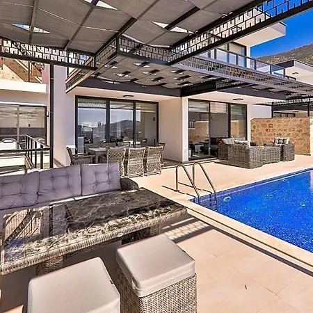 In Sleeps 10 With Pool Air Con And Wifi Kalkan
