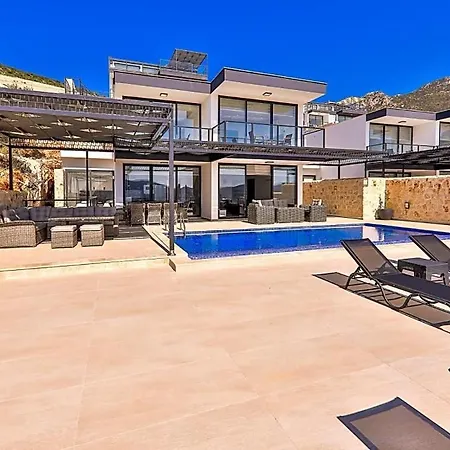 In Sleeps 10 With Pool Air Con And Wifi Villa *
