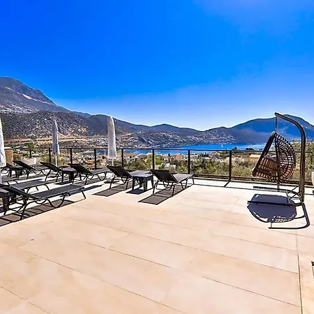 Villa In Sleeps 10 With Pool Air Con And Wifi